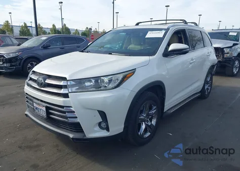 2019 Toyota Highlander Limited Platinum z USA, uszkodzony, nr VIN 5TDDZRFH2KS974930